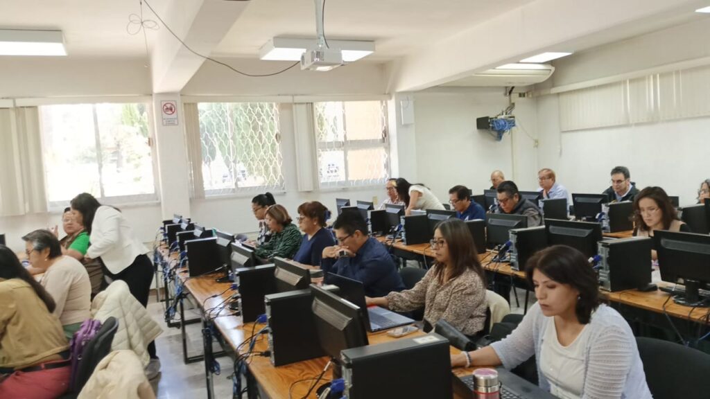 ¡Vamos con todo! Iniciamos con cursos para docentes