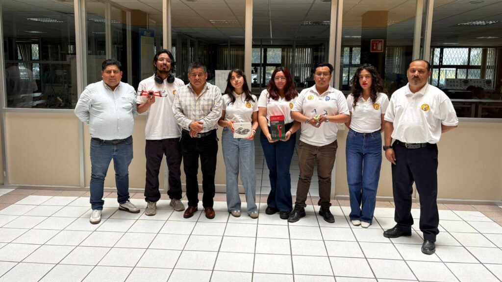 ¡Gran participación del TECNM Puebla, en el Nocturne Drone Race del Instituto Politécnico Nacional!